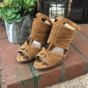Vince Camuto Sandals